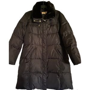 MK puffer coat in black with fur collar & detachable hood, in black, size XL